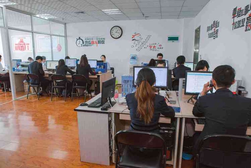 企业战略咨询：如何成为行业领航者
